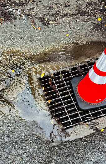 https://blockeddrainsmyaree.com.au/uploads/2025/07/stormwater-drains-60987.jpg
